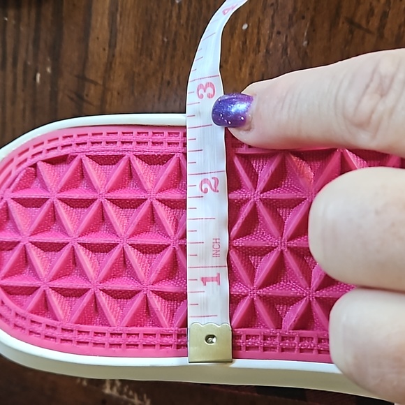 NWOT Women's Corky's red/blk slip on shoes. - Picture 7 of 8